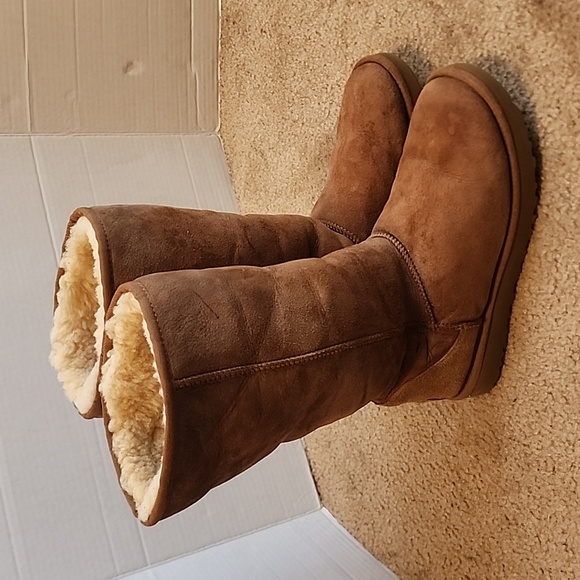 UGG Shoes - UGG Chestnut Classic Tall II Boots